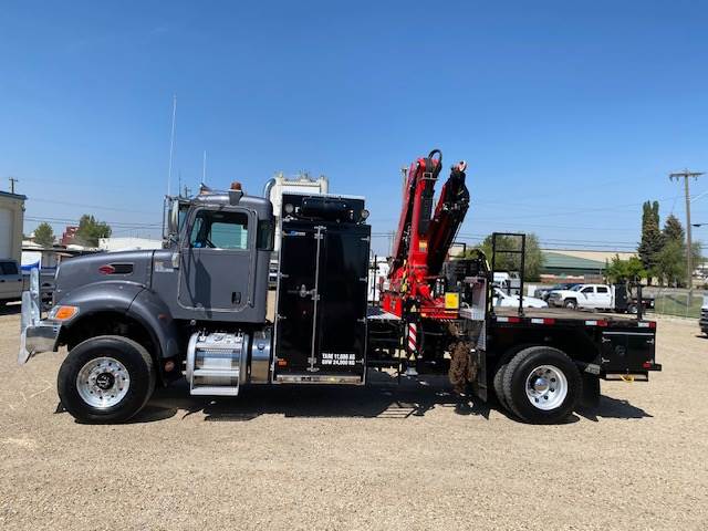 Boom bucket trucks peterbilt 348 45779653