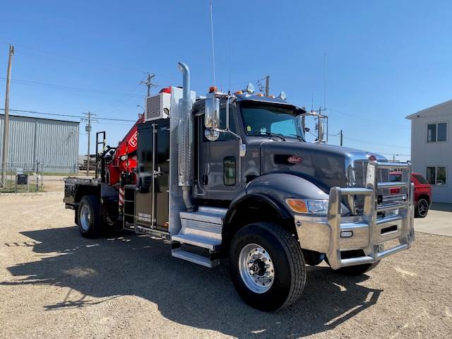 Boom bucket trucks peterbilt 348 45779659