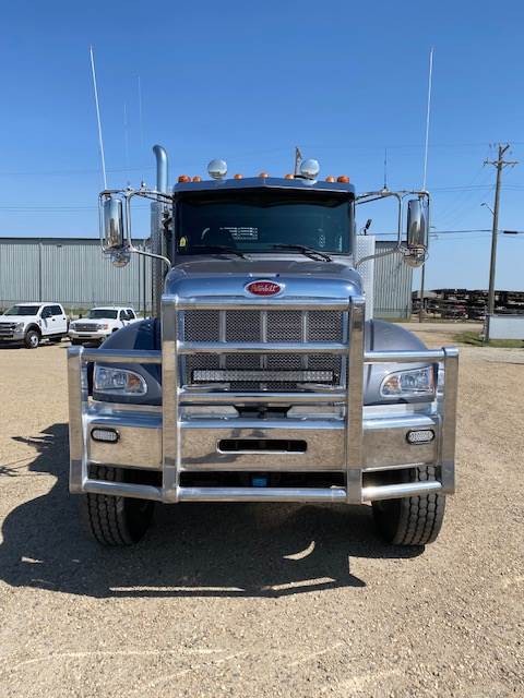 Boom bucket trucks peterbilt 348 45779660