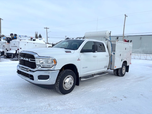 2019 Ram 3500 crew cab 4x4 service truck VMac air compressor