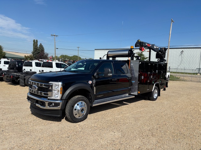 2025 Ford F550 Crew Cab XLT 4x4 diesel Service truck