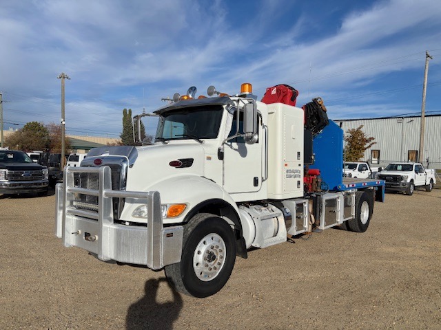 2015 Peterbilt PB348 Picker truck