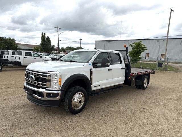2023 Ford F550 XLT 4x4 Deck Truck